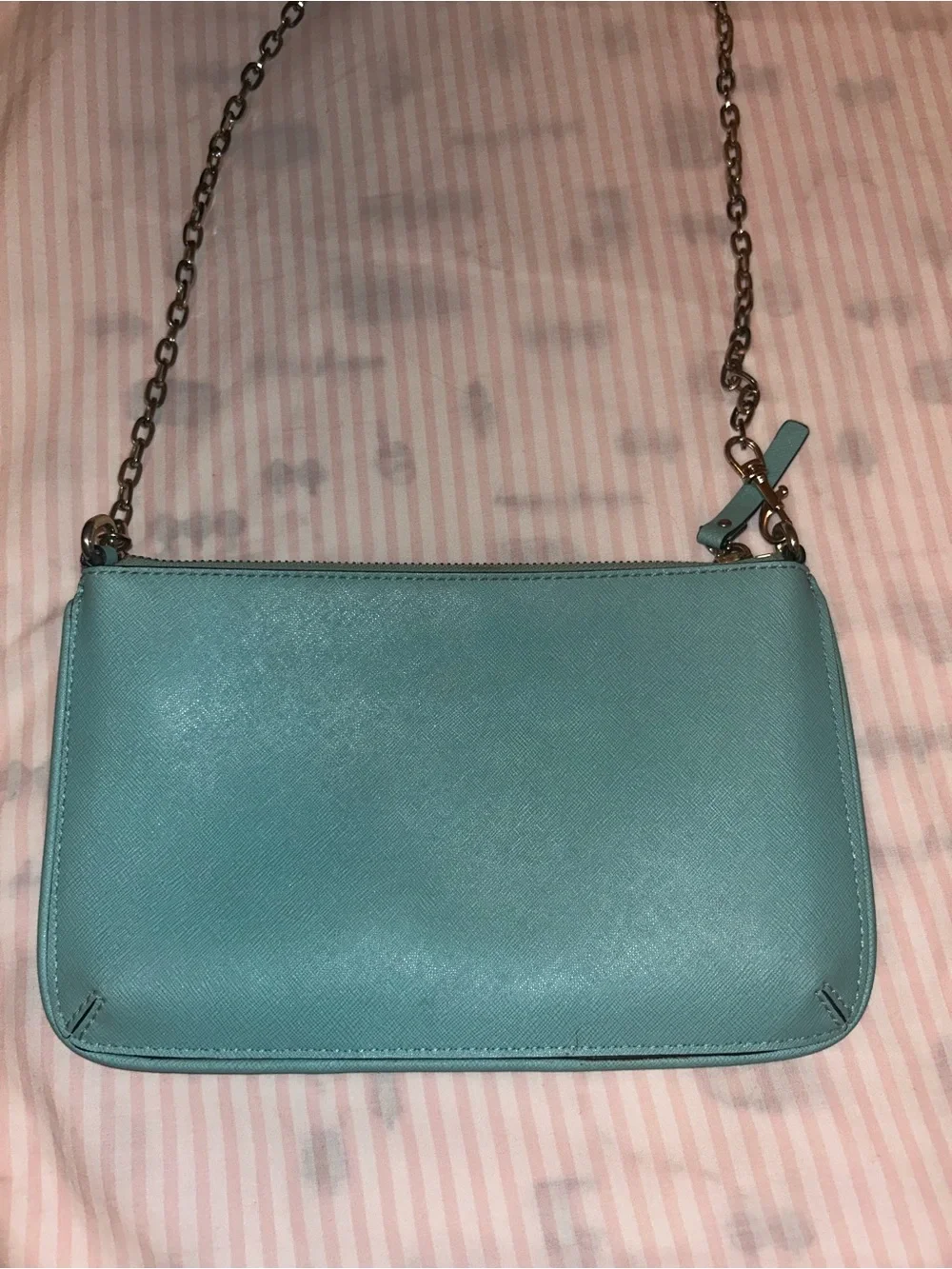Kate spade Turquoise Leather Interior polka dots, Chain Strap Crossbody
